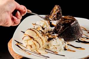 CHOCOLATE VOLCANO WITH AREQUIPE