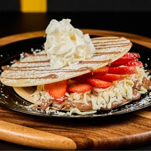 Oblea, Nutella, Fresa & Queso