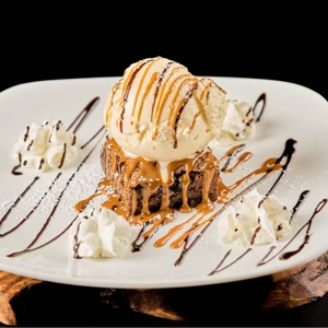 Brownie con Helado.