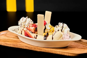 BANANA SPLIT