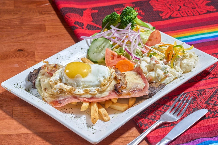 CHIVITO AL PLATO