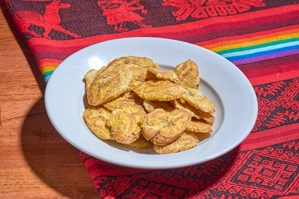 TOSTONES