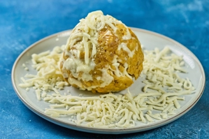 GREEN PLANTAIN BALL-CHEESE