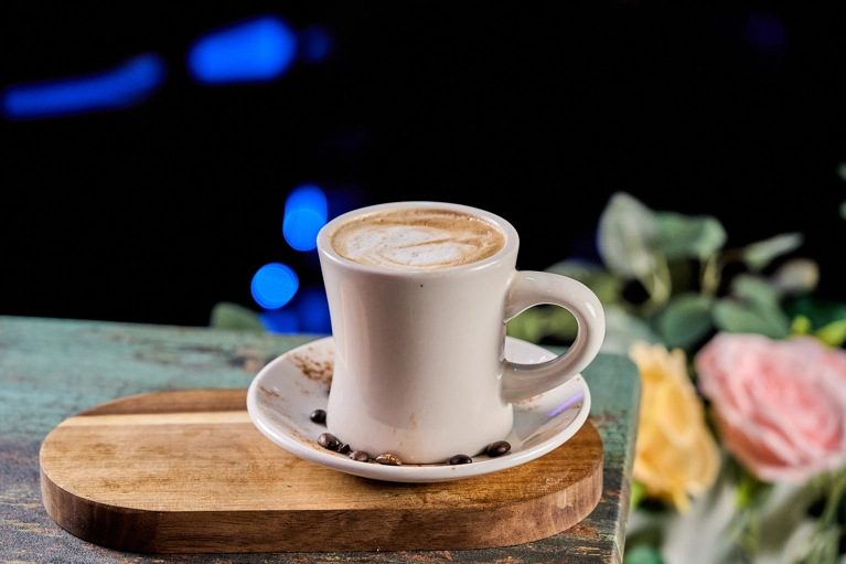 CAFÉ CON LECHE
