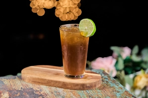 SUGARCANE DRINK WITH LIME