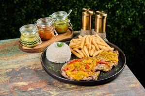 GRILLED STEAK WITH CREOLE SAUCE