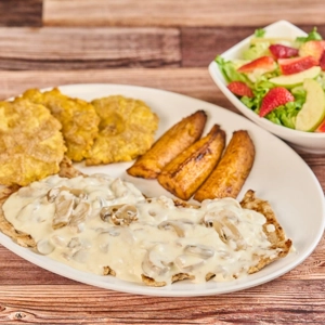 Lomo en Salsa de Champiñones