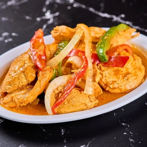 Pollo Guisado.