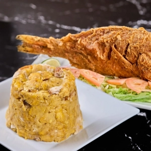 Mofongo con Pargo Frito