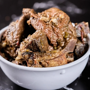 Chivo Guisado.