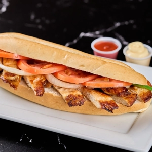 Sandwich Pechuga de Pollo Con Queso L y T