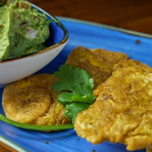 Guacamole with fried green plantains