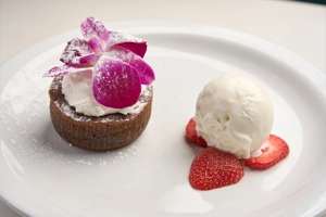 WARM CHOCOLATE CAKE