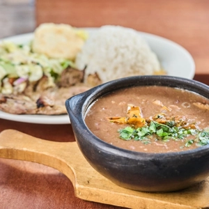 Cazuela De Frijoles