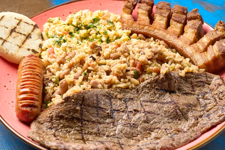 DESAYUNO SABOR A COLOMBIA