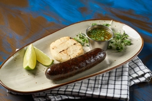 MORCILLA CON AREPA