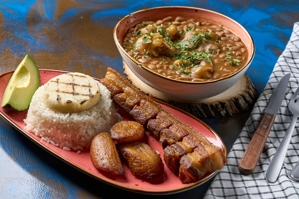 FRIJOLES CON GARRA