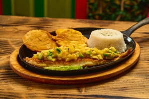 Grilled Fish Fillet w/Mango Sauce