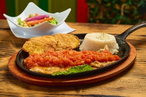 Grilled Chicken Breast w/ Tomato Sauce & White Wine