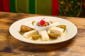 Figs w/ Cheese & Caramel