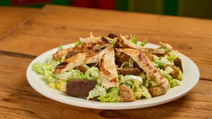 Cesar Salad w/ Chicken