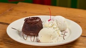 Brownie Lava w/ Ice Cream