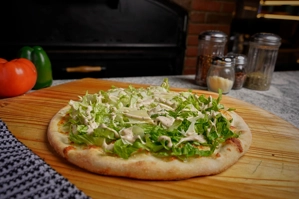 CHICKEN CAESAR PIZZA