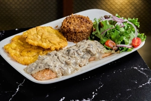 Salmon with mushrooms