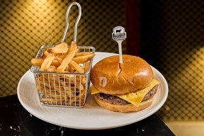 BURGER KIDS