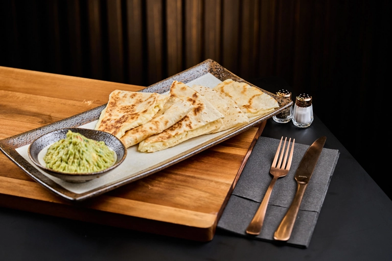 Quesadilla De Carne / Steak Quesadilla