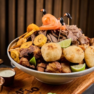 Picada / Mixed Fried Colombian platter