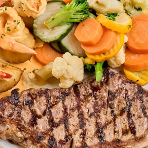 NY COMBO / 1/2 Grilled Sirloin, shrimps in Garlic sauce