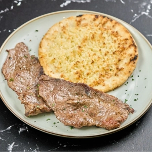 Carne Arepa Y Queso