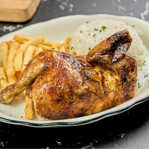 Medio Pollo + 2 Sides