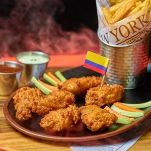 Chicken Wings & Fries