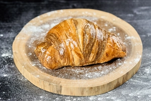 CROISSANT WITH CREAM CHEESE