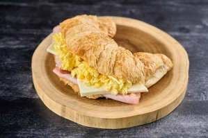 EGG, HAM AND CHEESE CROISSANT