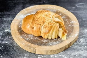 SMALL CHEESE BREAD