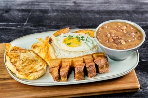 PLATTER WITH CHICKEN BREAST