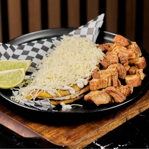 Cachapa Chicharrón