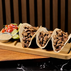 Tacos de Pernil