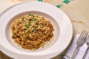 TAGLIATELLE BOLOGNESE