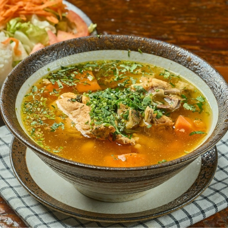 Consome De Pollo Solo (Peq)