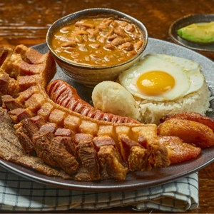 Super Bandeja Paisa