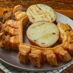 Chicharron Con Papa