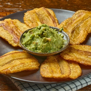 Guacamole con Tostones