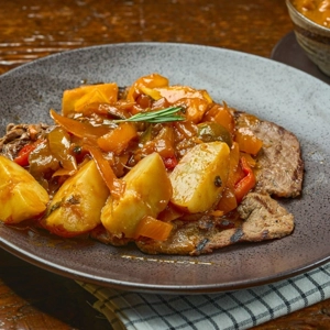 Bistec a la Criolla