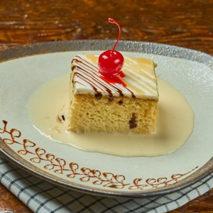 Torta de Tres Leches