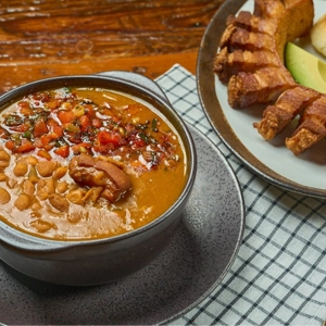 Frijoles Con Garra