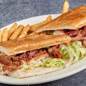 B.L.T (Bacon, Lechuga y Tomate)